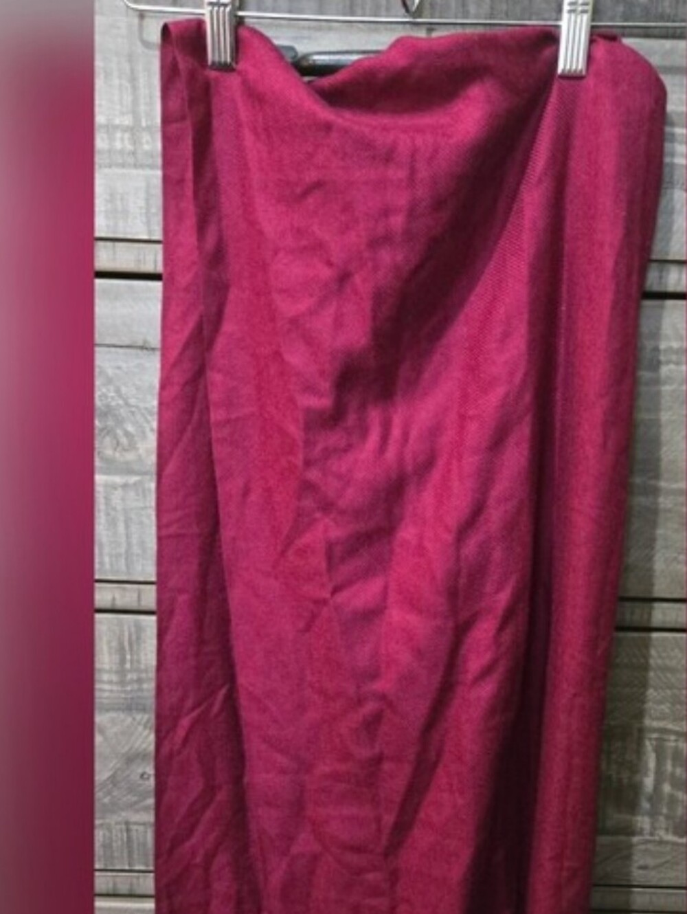 Amicale Cashmere Merino Wool Blend Fringe Scarf Wrap Shawl Burgundy 17x68